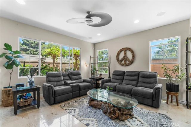783 Gatun 114, San Pedro, CA 90731