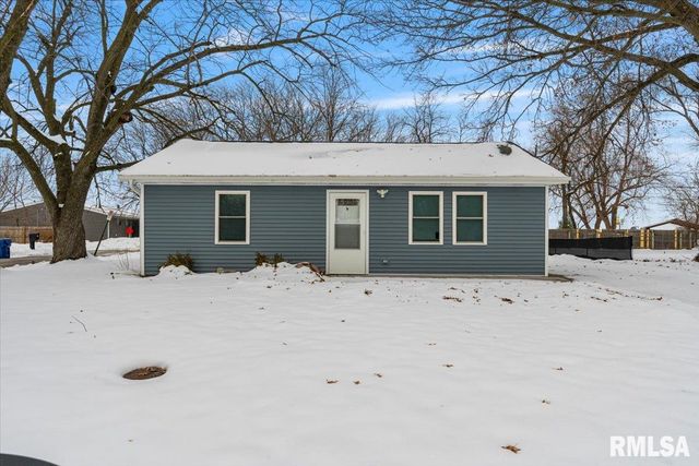 3210 W 70TH Street, Davenport, IA 52806