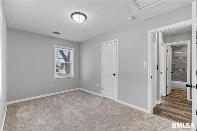 3210 W 70TH Street, Davenport, IA 52806