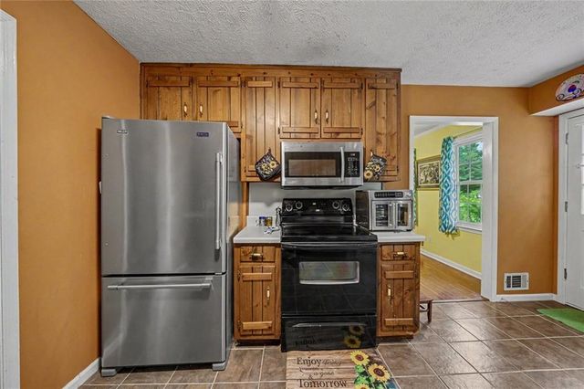 313 West Lane, Woodstock, GA 30188