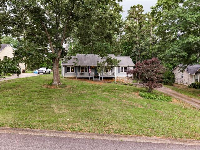 313 West Lane, Woodstock, GA 30188