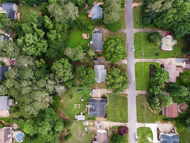 313 West Lane, Woodstock, GA 30188