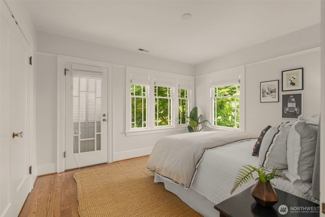 2416 2nd Avenue N, Seattle, WA 98109