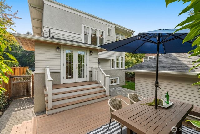 2416 2nd Avenue N, Seattle, WA 98109