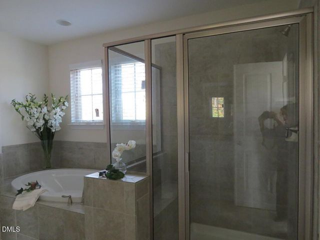 3908 Valley Side Court, Cary, NC 27519