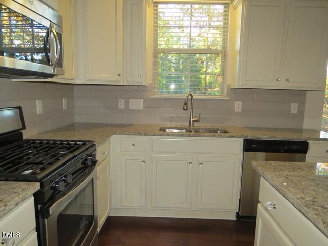 3908 Valley Side Court, Cary, NC 27519