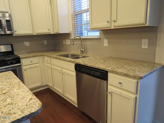 3908 Valley Side Court, Cary, NC 27519