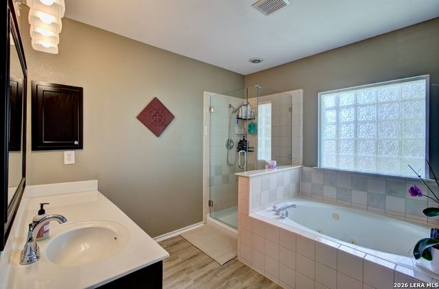2103 Shoreham, San Antonio, TX 78260