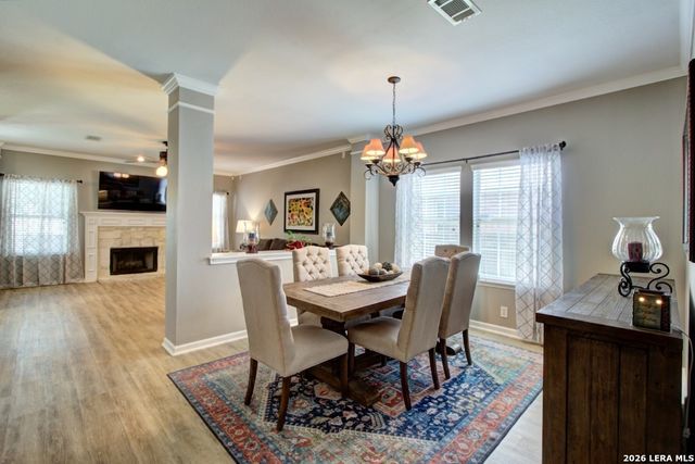 2103 Shoreham, San Antonio, TX 78260