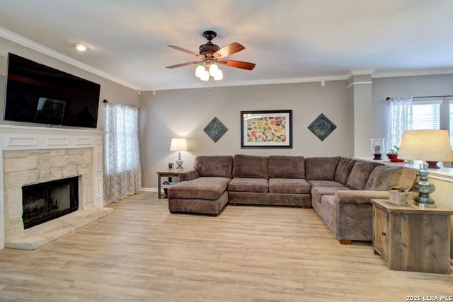 2103 Shoreham, San Antonio, TX 78260