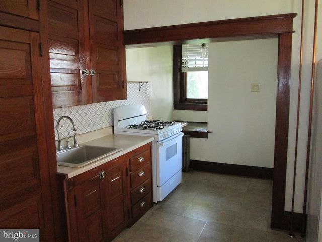 422 E 4TH ST, Boyertown, PA 19512