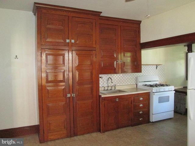 422 E 4TH ST, Boyertown, PA 19512