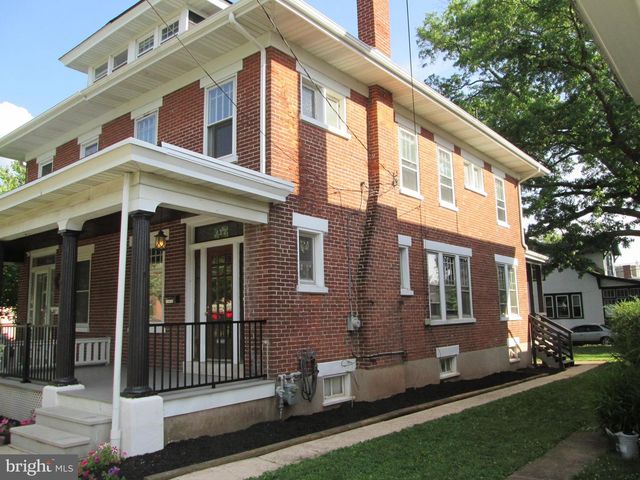 422 E 4TH ST, Boyertown, PA 19512