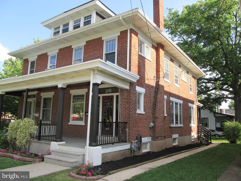 422 E 4TH ST, Boyertown, PA 19512