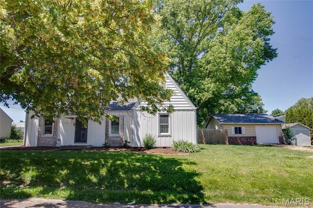 23 N 9th Street, East Alton, IL 62024