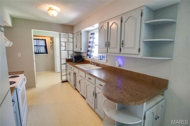 23 N 9th Street, East Alton, IL 62024