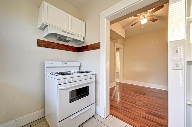 1748 Richmond Avenue 4, Houston, TX 77098
