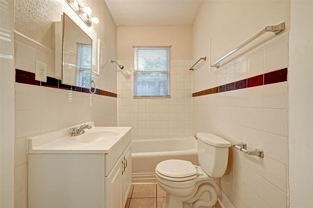 1748 Richmond Avenue 4, Houston, TX 77098