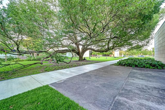 1748 Richmond Avenue 4, Houston, TX 77098