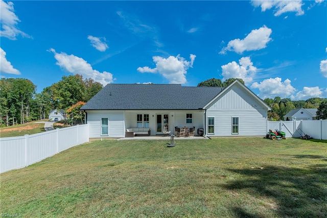 237 Kanah Drive, Winston-salem, NC 27107