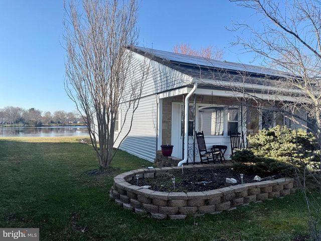 29 MARLBOROUGH DR, Southampton, NJ 08088