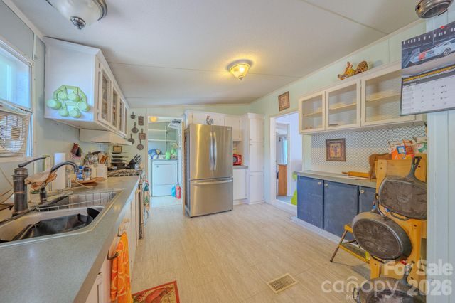 97 Misty Ridge Lane, Leicester, NC 28748