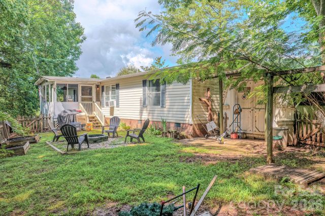 97 Misty Ridge Lane, Leicester, NC 28748
