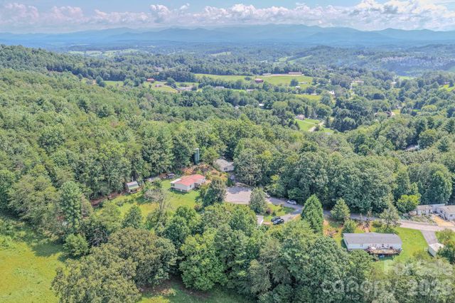 97 Misty Ridge Lane, Leicester, NC 28748