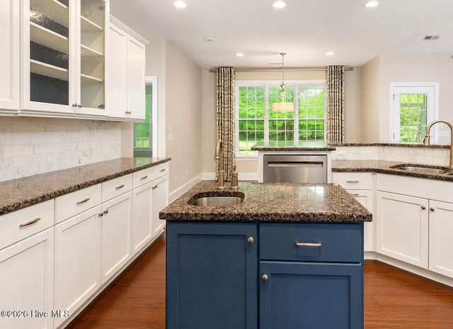 39 Excalibur Point, Hampstead, NC 28443