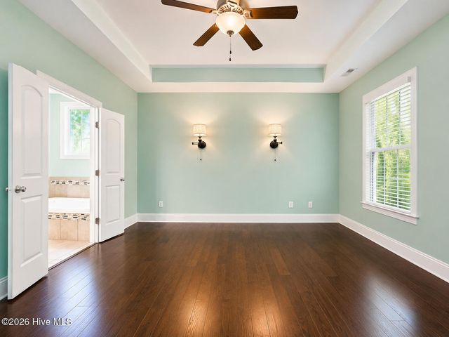 39 Excalibur Point, Hampstead, NC 28443