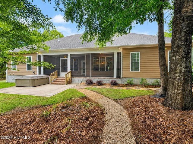 39 Excalibur Point, Hampstead, NC 28443