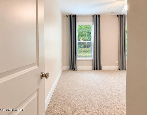 39 Excalibur Point, Hampstead, NC 28443