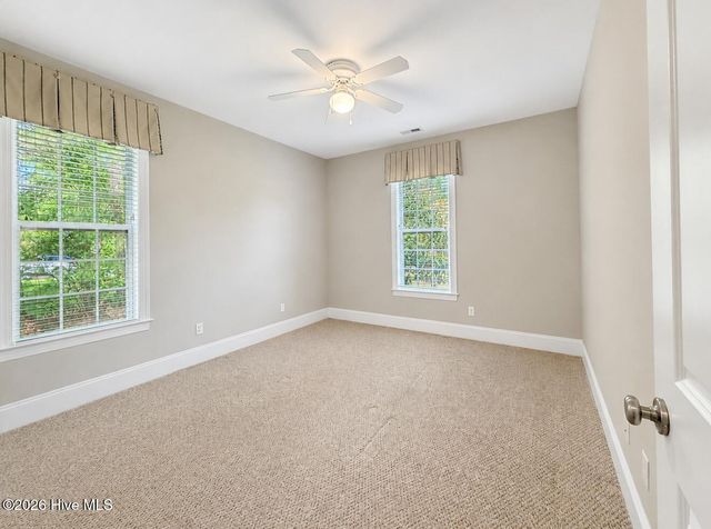 39 Excalibur Point, Hampstead, NC 28443