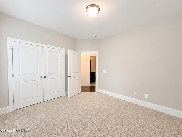 39 Excalibur Point, Hampstead, NC 28443