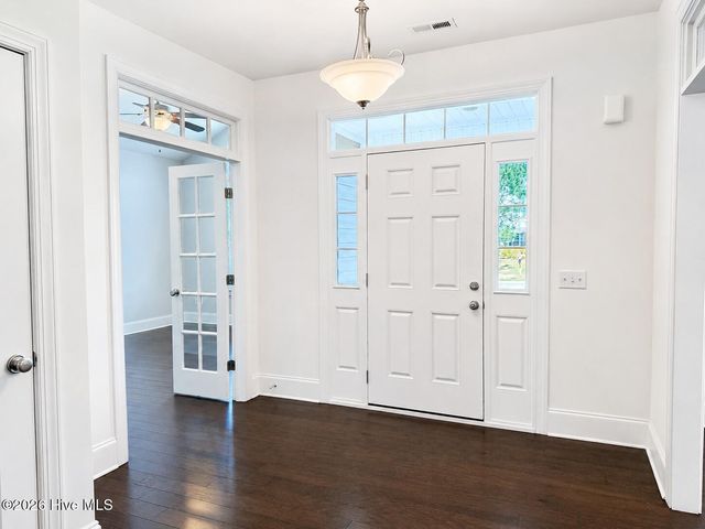 39 Excalibur Point, Hampstead, NC 28443