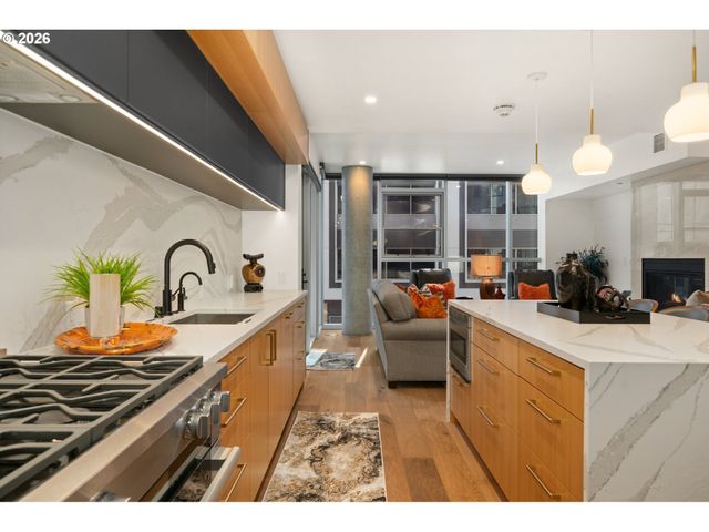 590 WATERFRONT Way 202, Vancouver, WA 98660