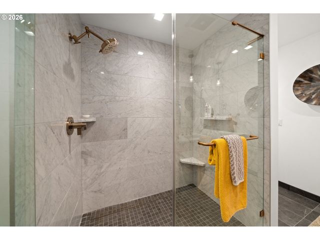 590 WATERFRONT Way 202, Vancouver, WA 98660