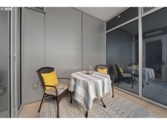 590 WATERFRONT Way 202, Vancouver, WA 98660