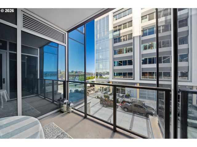 590 WATERFRONT Way 202, Vancouver, WA 98660