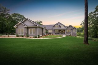 10690 Lost Lake Circle, Ooltewah, TN 37363