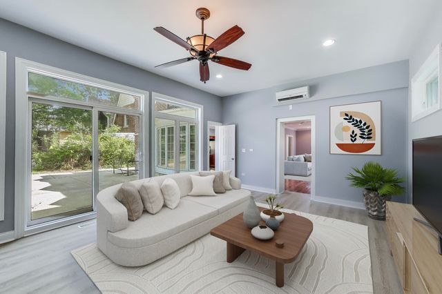 9340 S Vanderpoel Avenue, Chicago, IL 60643