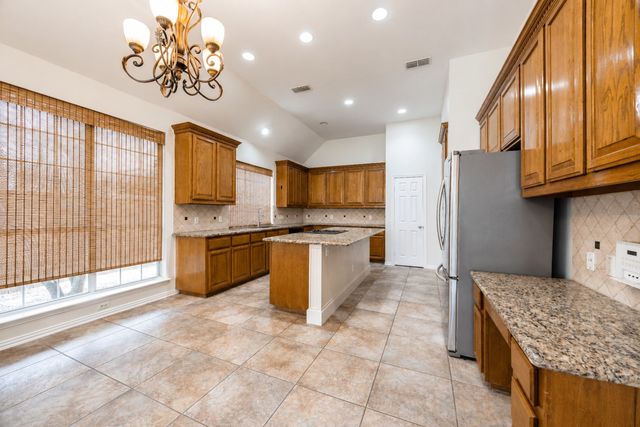 2208 GRAYSON Road, Mckinney, TX 75072