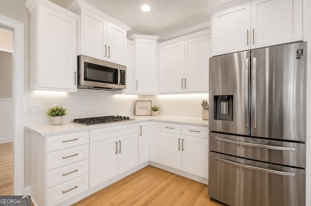 302 Waterfall Court, Canton, GA 30115