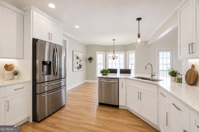 302 Waterfall Court, Canton, GA 30115