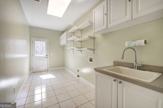 302 Waterfall Court, Canton, GA 30115