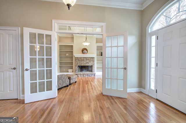 302 Waterfall Court, Canton, GA 30115