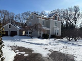 385 Grissom Lane, Southold, NY 11971