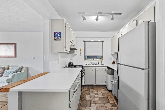 1000 NW 13th Street 213a, Boca Raton, FL 33486