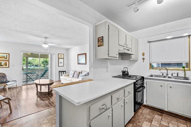 1000 NW 13th Street 213a, Boca Raton, FL 33486