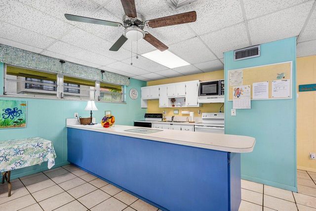 1000 NW 13th Street 213a, Boca Raton, FL 33486